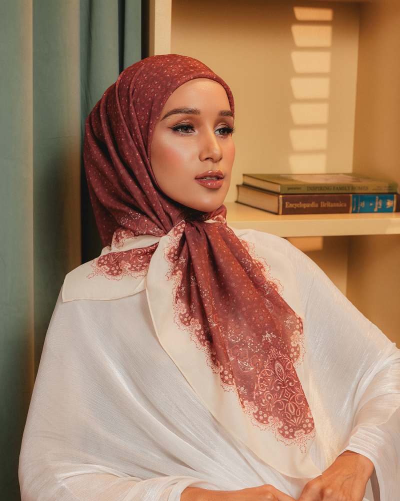 Zahra - Ahmar